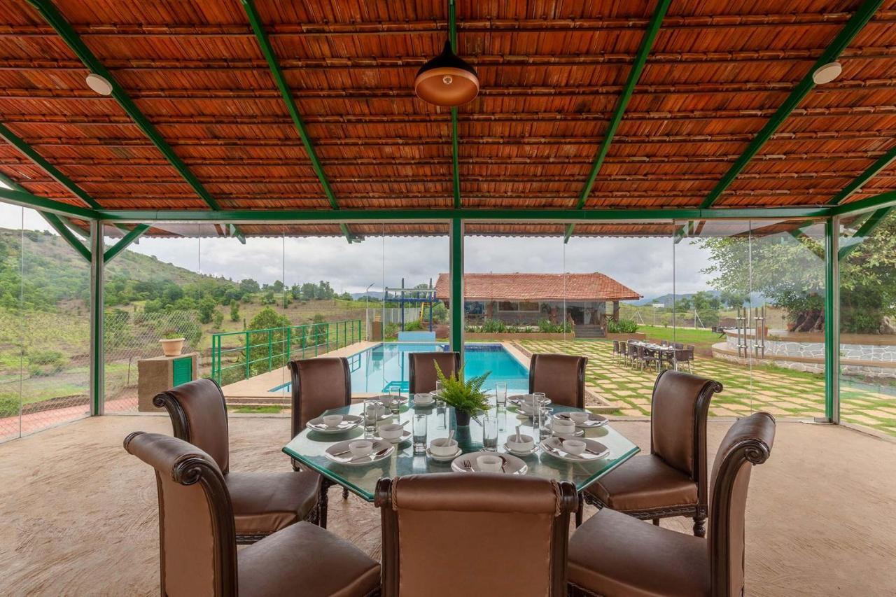 Stayvista'S Ficus Farms - Mountain-View Haven With Rustic Artsy Interiors, Outdoor Pool, Glasshouse, Home Theatre & Karaoke Delight Igatpuri Εξωτερικό φωτογραφία