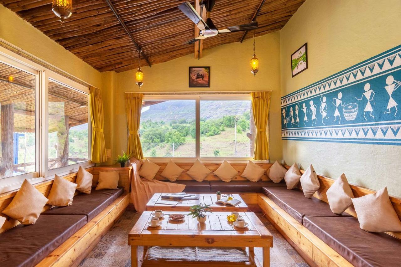 Stayvista'S Ficus Farms - Mountain-View Haven With Rustic Artsy Interiors, Outdoor Pool, Glasshouse, Home Theatre & Karaoke Delight Igatpuri Εξωτερικό φωτογραφία